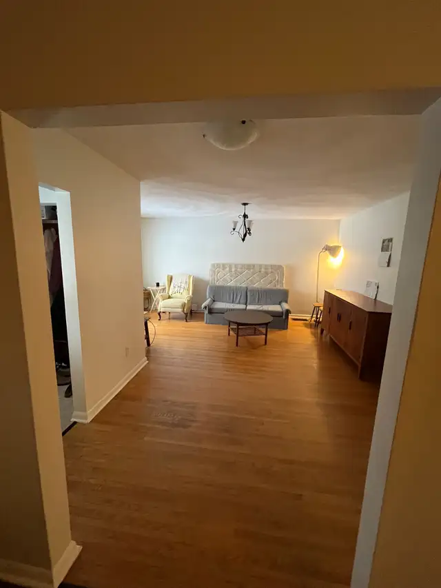 Room for Rent – $800/month | Friendly, Respectful Home in Short Term Rentals in Peterborough - Image 10