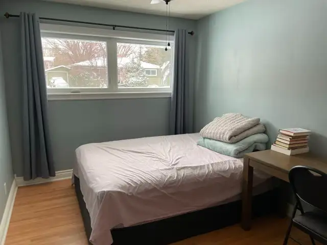 near the university room for rent in Room Rentals & Roommates in Regina - Image 5