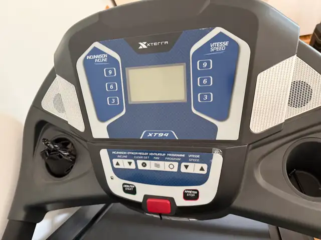 TreadMill in Exercise Equipment in City of Montréal - Image 7
