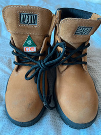 Dakota Steel toed boots (size 8)