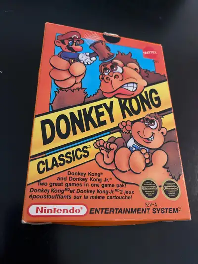 Complete box set of Donkey Kong Classics by Mattel for Nintendo NES. Box is in very good condition b...