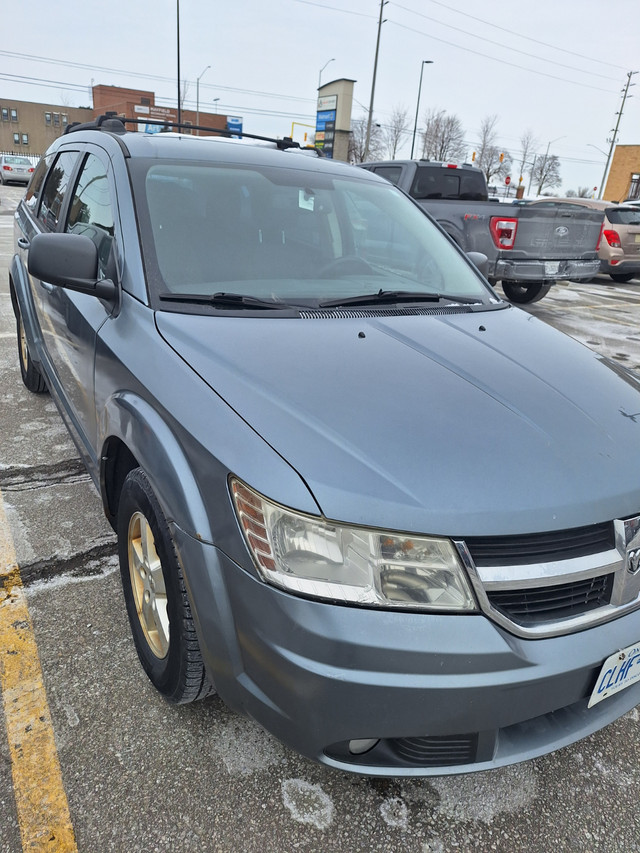 2010 Dodge journey in Cars & Trucks in Mississauga / Peel Region - Image 2