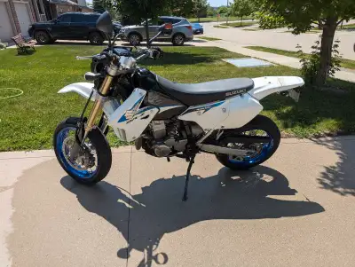 2013 Suzuki drz400sm 19367km Maintenance done last last summer Stored in garage every winter