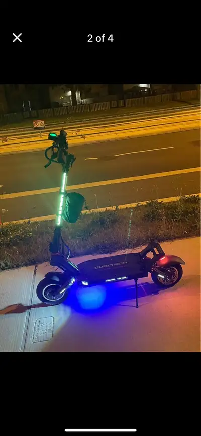 Dualtron victor luxury with low kms 352km… has a back flat tire.. other than that its in great condi...