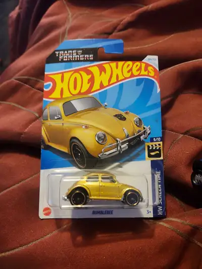 I'm offering a Hot Wheels Bumblebee, part of the HW Screen Time collection, still sealed in its orig...