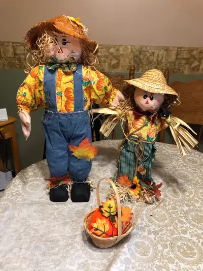 décoration d’Halloween ( 2 épouvantail, une couronne  petit pani, View more