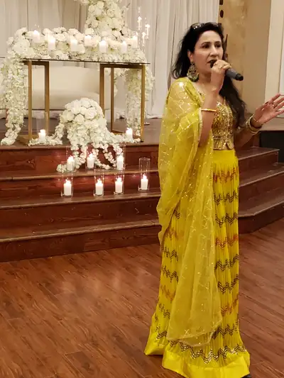 , One of India's iconic singer Simrat Chhabra, post graduate in Music Honours / Sangeet Visharad off...