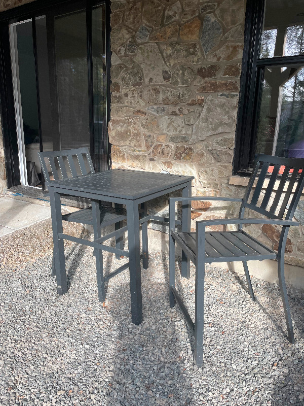 Set de patio bistro 3 pieces in Patio & Garden Furniture in Gatineau