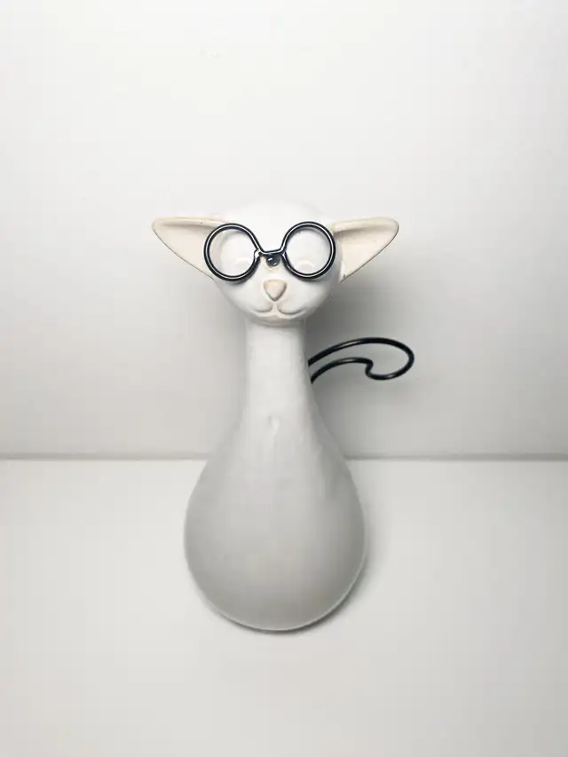 Ceramic Harry Potter Cat in Home Décor & Accents in Kitchener / Waterloo - Image 5