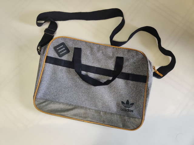Messenger Shoulder    Bags ⎮   Nike Adidas in Other in City of Toronto - Image 3