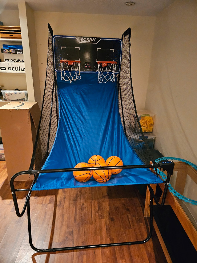 Indoor electronic basketball net in Toys & Games in Oakville / Halton Region - Image 2
