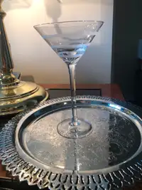 Elegant set of 4 martini glasses