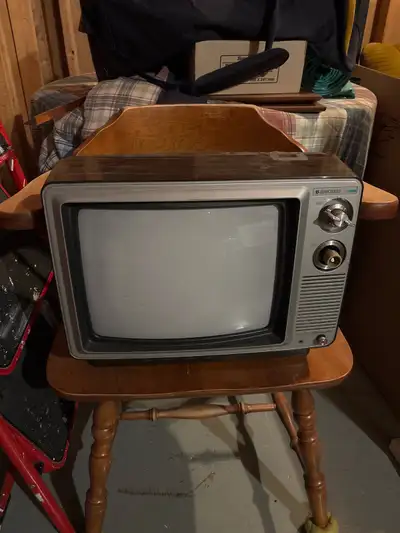 Télévision Baycrest 1970, View more