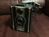Ancien appareil photo Coronet f-20