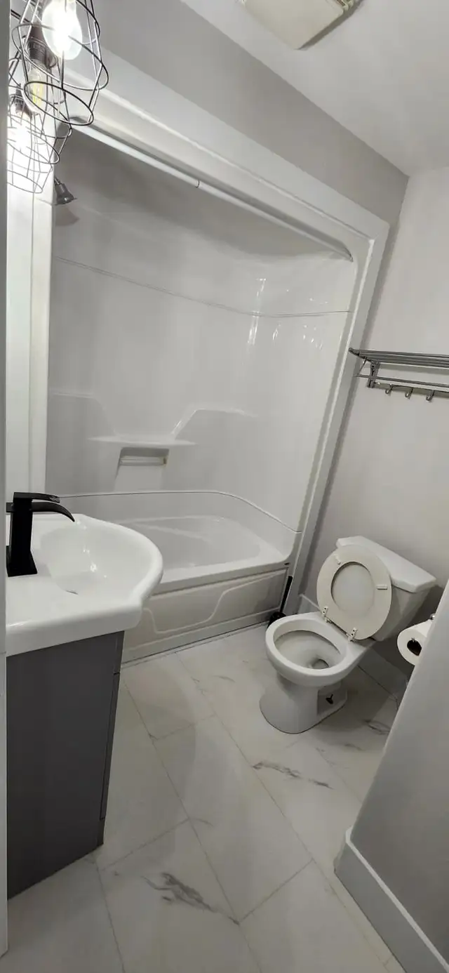 3-Bedroom House for Long-Term Rent in Truro in Long Term Rentals in Truro - Image 4
