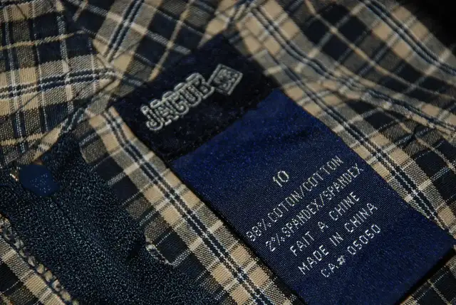 Girl Skirt - Size 10 in Kids & Youth in Brantford - Image 3