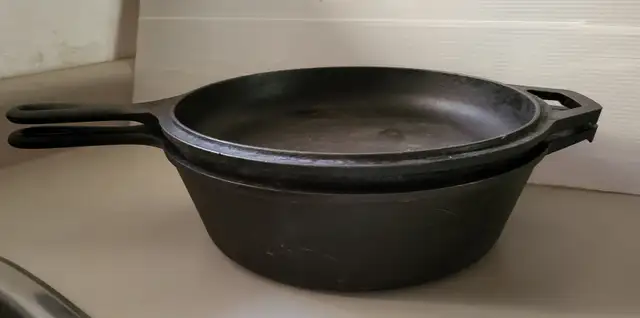 Vintage Lodge Cast Iron Dutch Oven Deep Fry Pan Combo - 3 - 8CF in Kitchen & Dining Wares in Oshawa / Durham Region - Image 6