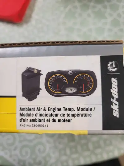 Ski doo Ambient Air and engine Temperature Module (kit P/N 860 201 022 ) installation on 2015 and up...