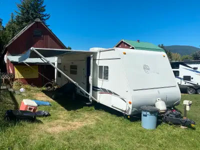 Trailer to Rent in Sorrento BC!