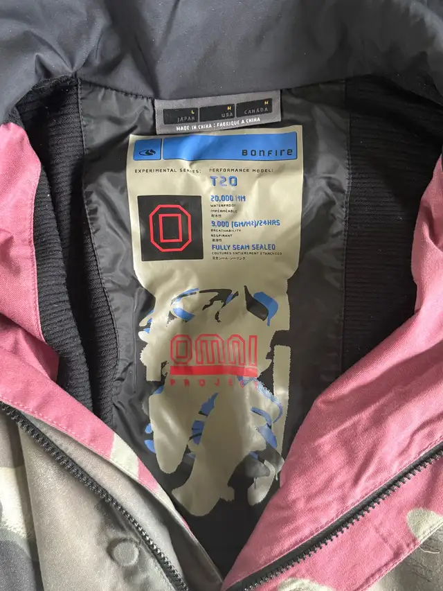 Bonfire ski snowboard jacket, size medium in Men's in Calgary - Image 4