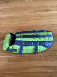 Top Paw Dog life jacket, size small,  Brand new