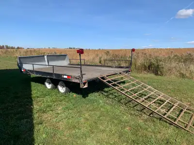 Remorque double a 2 essieux, 8’ x 12 pieds pour VTT ou Motoneiges, plancher en bois avec rampe en ac...