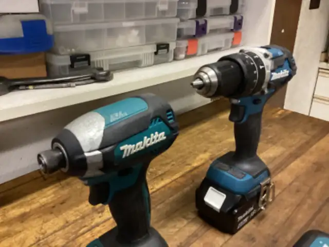 MAKITA LXT 18 VOLT BR. IMPACT DRIVER and 1/2” HAMMER DRILL KIT in Power Tools in Barrie - Image 4