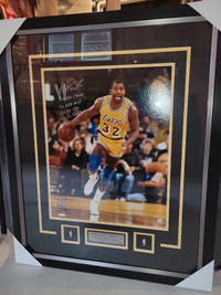 Signed Magic Johnson 16x20 Los Angeles Lakers photo