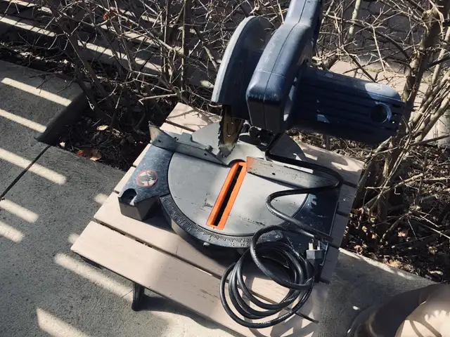 master craft compound mitre saw in Power Tools in Mississauga / Peel Region - Image 4