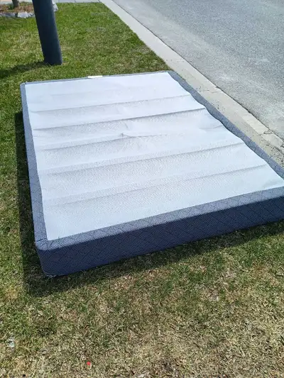 Free queen size springbox and mattress on Geranium Walk , View more
