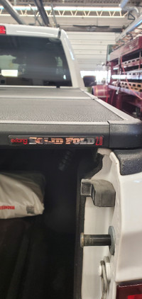 Dodge Ram - Tri-fold Solid Fold 2.0 - tonneau cover 6.4 box