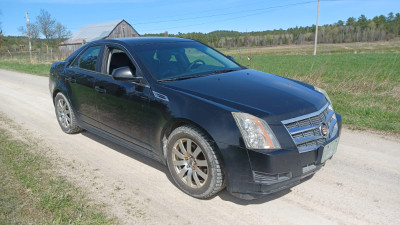 Cadillac 2010 CTS 6 speed manual - excellent condition