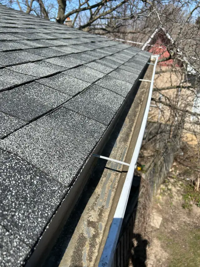 Eavestrough cleaning/GutterCleaning63581890230659121