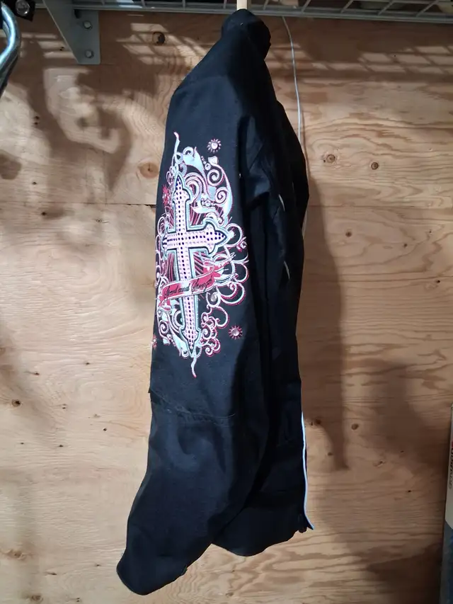 Women's Motorcycle Jacket (Medium)539802444749219841