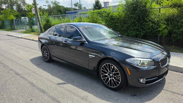 Bmw 535i xdrive 2011 — photo 2