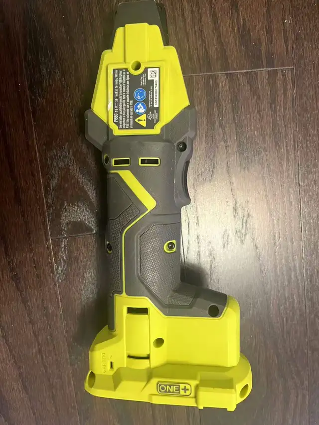 RYOBI 18V ONE+ Cordless PEX Tubing Clamp (Tool Only) in Power Tools in Markham / York Region - Image 3