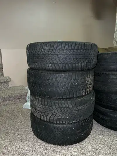 215/ 55 R17 Comes with rims Indoor stored Great condition Slightly negotiable