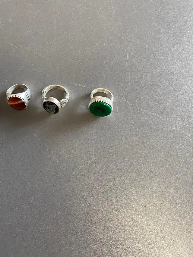 Rings in a good condition.62863739265153124