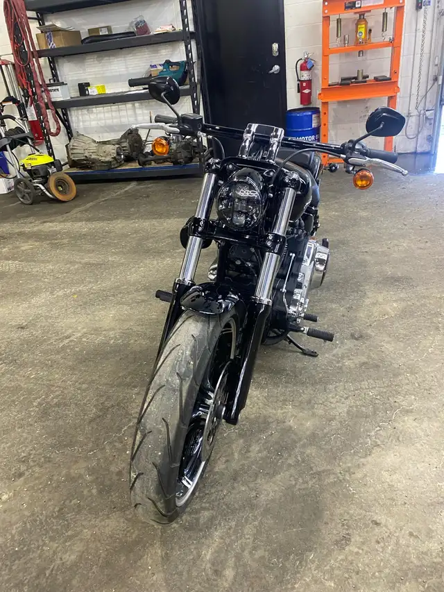 2018 Harley Breakout 114 in Street, Cruisers & Choppers in Calgary - Image 8