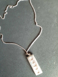 Authentic Hallmarked 1977 Queen's Jubilee Sterling Necklace NEW
