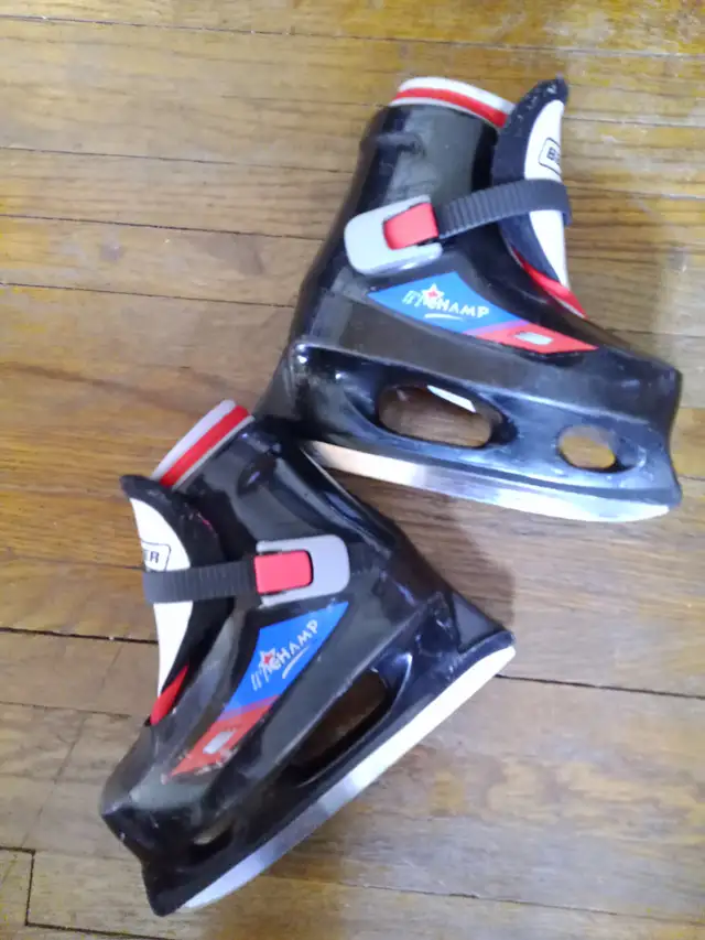 Ice skates J13 and smaller boys and girls in Skates & Blades in Windsor Region - Image 3