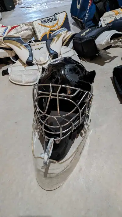 Senior medium Protechsport fiberglass goalie helmet. Theodore model. Certified cateye cage, chinstra...