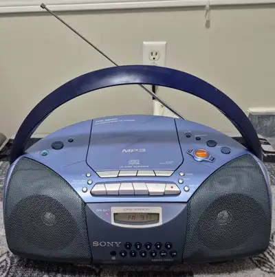 Sony CFD-S20CP Boombox AM/FM CD Tape Stereo, View more