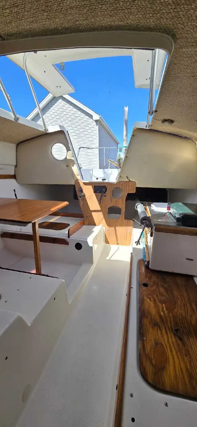 25' MacGregor Sailboat in Sailboats in Smithers - Image 4