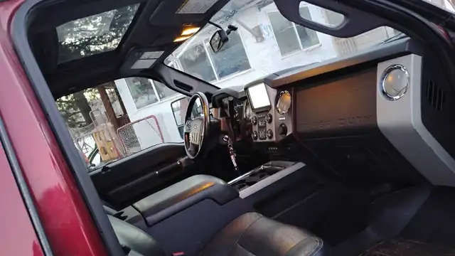 2014 f350 fully loaded in Cars & Trucks in Houston - Image 8