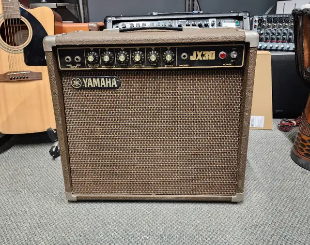 Yamaha JX30 2-Channel 40w Guitar Amplifier in Amps & Pedals in Windsor Region - Image 2