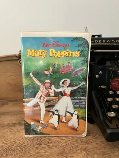 Disney Mary Poppins VHS