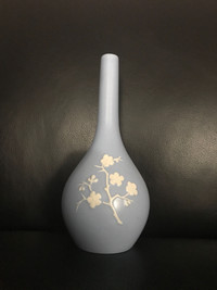 Vintage, Copeland, Spode, White on Blue Cherry Blossom Vase