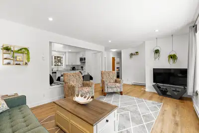 Long or short term rental available in Riverdale Subdivision, on the greenbelt. Upper floor, fully f...