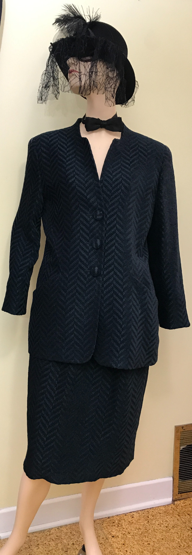 Christian Dior Classic 2 Piece Herringbone Suit-Vintage-Like New in Women's - Dresses & Skirts in City of Toronto